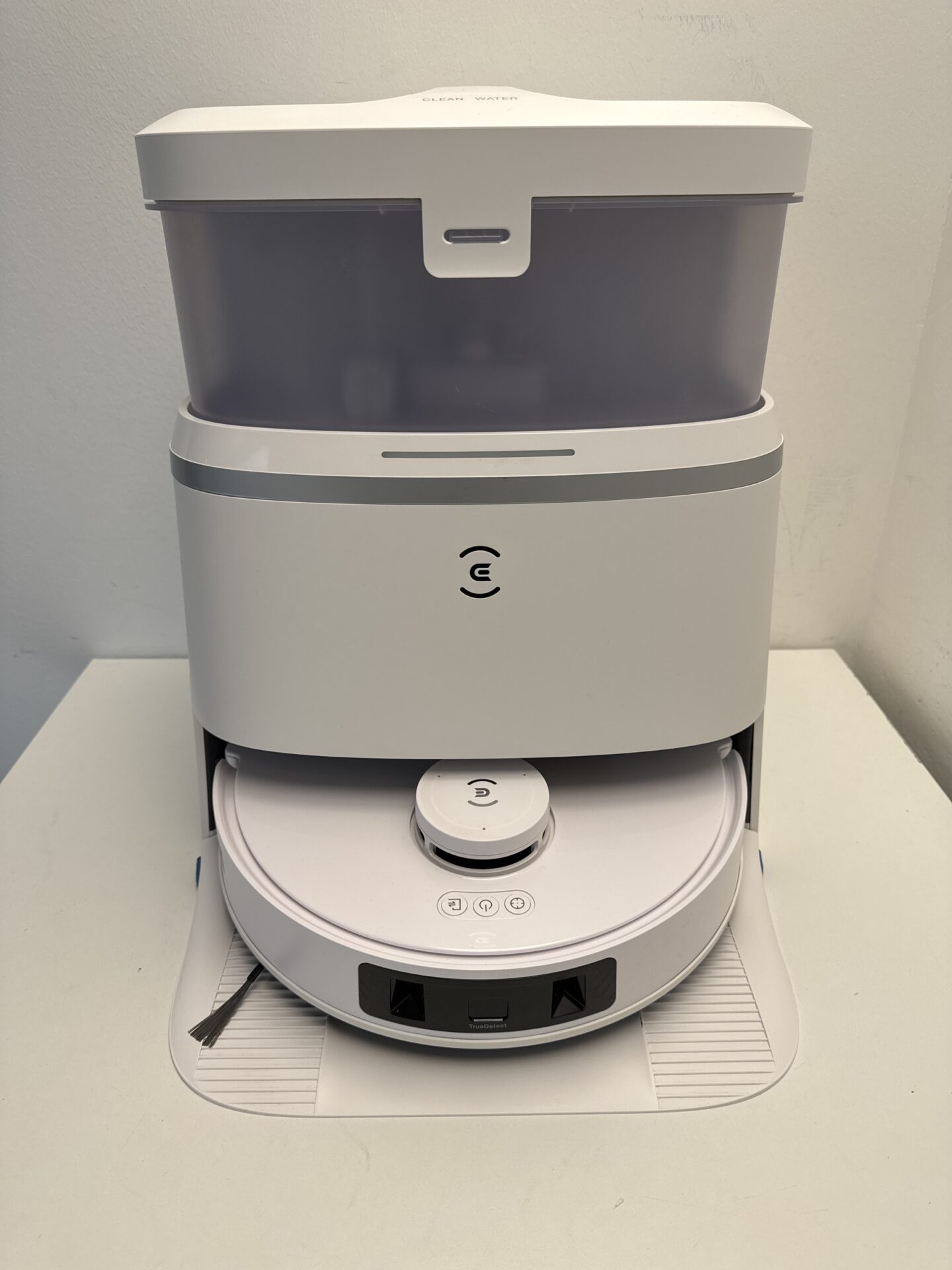 Robotas dulkių siurblys su grindų plovimo funkcija ECOVACS (T30 PRO OMNI) (naudota) — nuotrauka 2