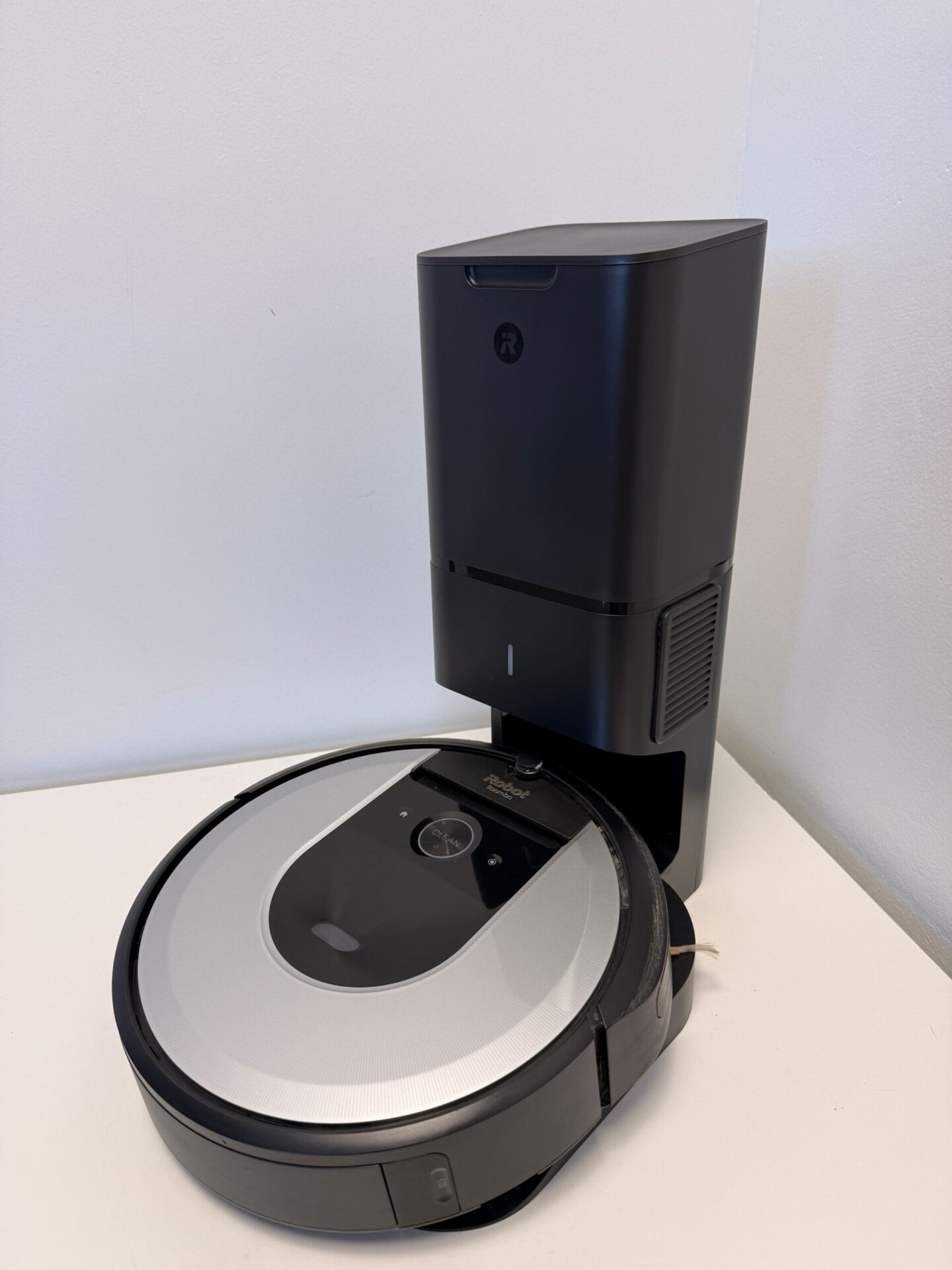 Robotas dulkių siurblys iRobot (Roomba Combo i8+ (i8576)) (naudota) — nuotrauka 2
