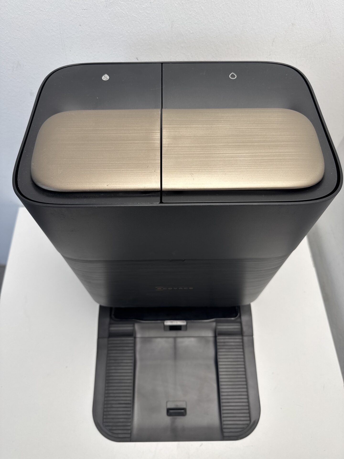 Robotas dulkių siurblys su grindų plovimo funkcija ECOVACS (X9 PRO OMNI) (naudota) — nuotrauka 4