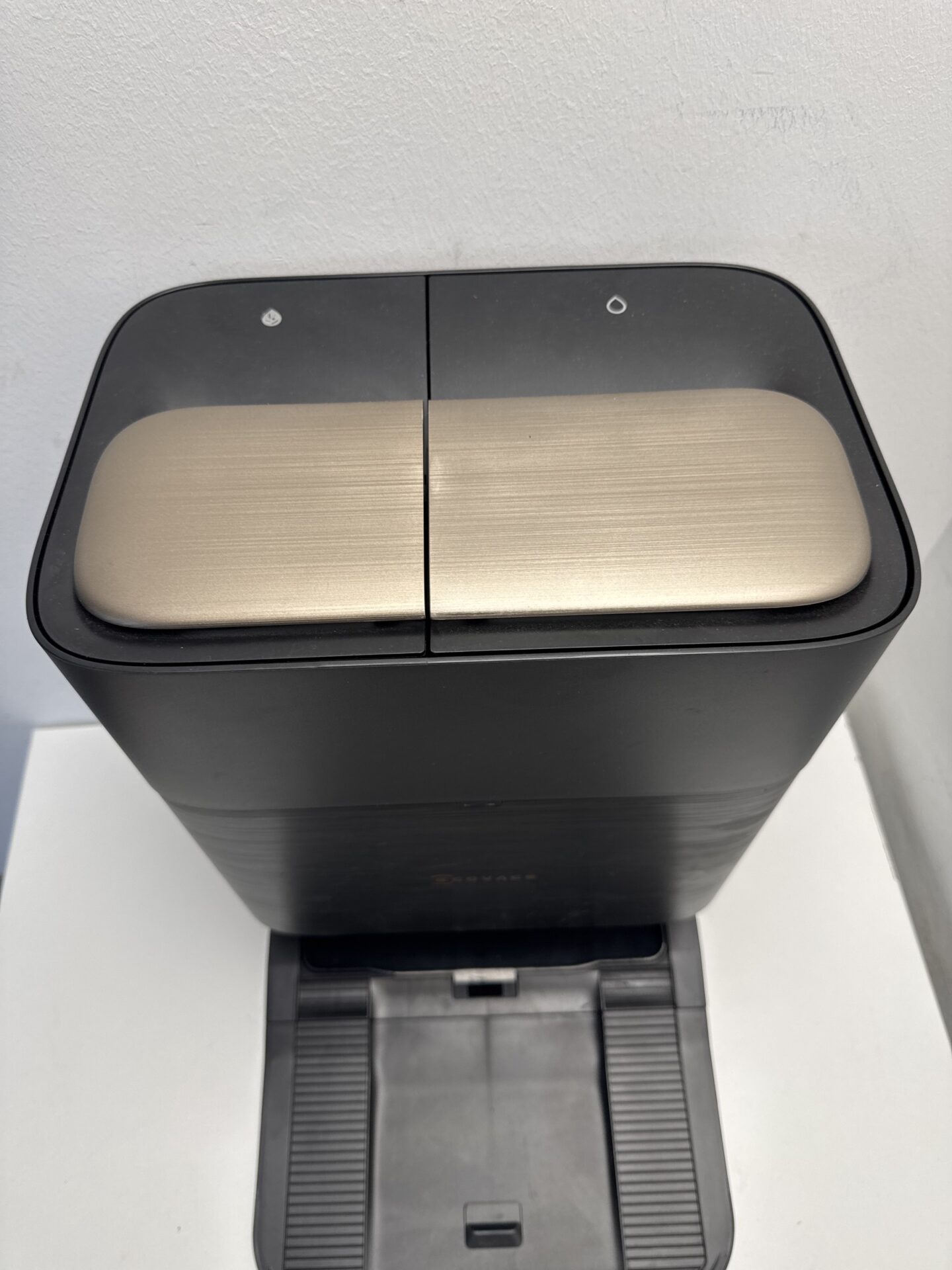 Robotas dulkių siurblys su grindų plovimo funkcija ECOVACS (X9 PRO OMNI) (naudota) — nuotrauka 4