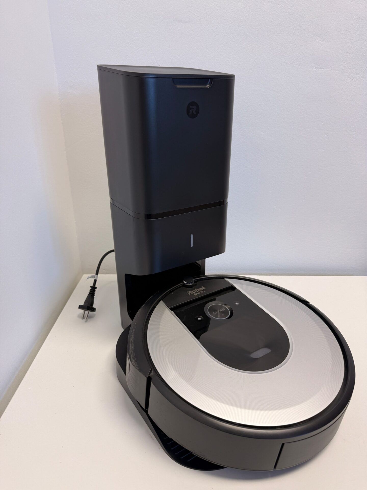 Robotas dulkių siurblys iRobot (Roomba Combo i8+ (i8576)) (naudota) — nuotrauka 3