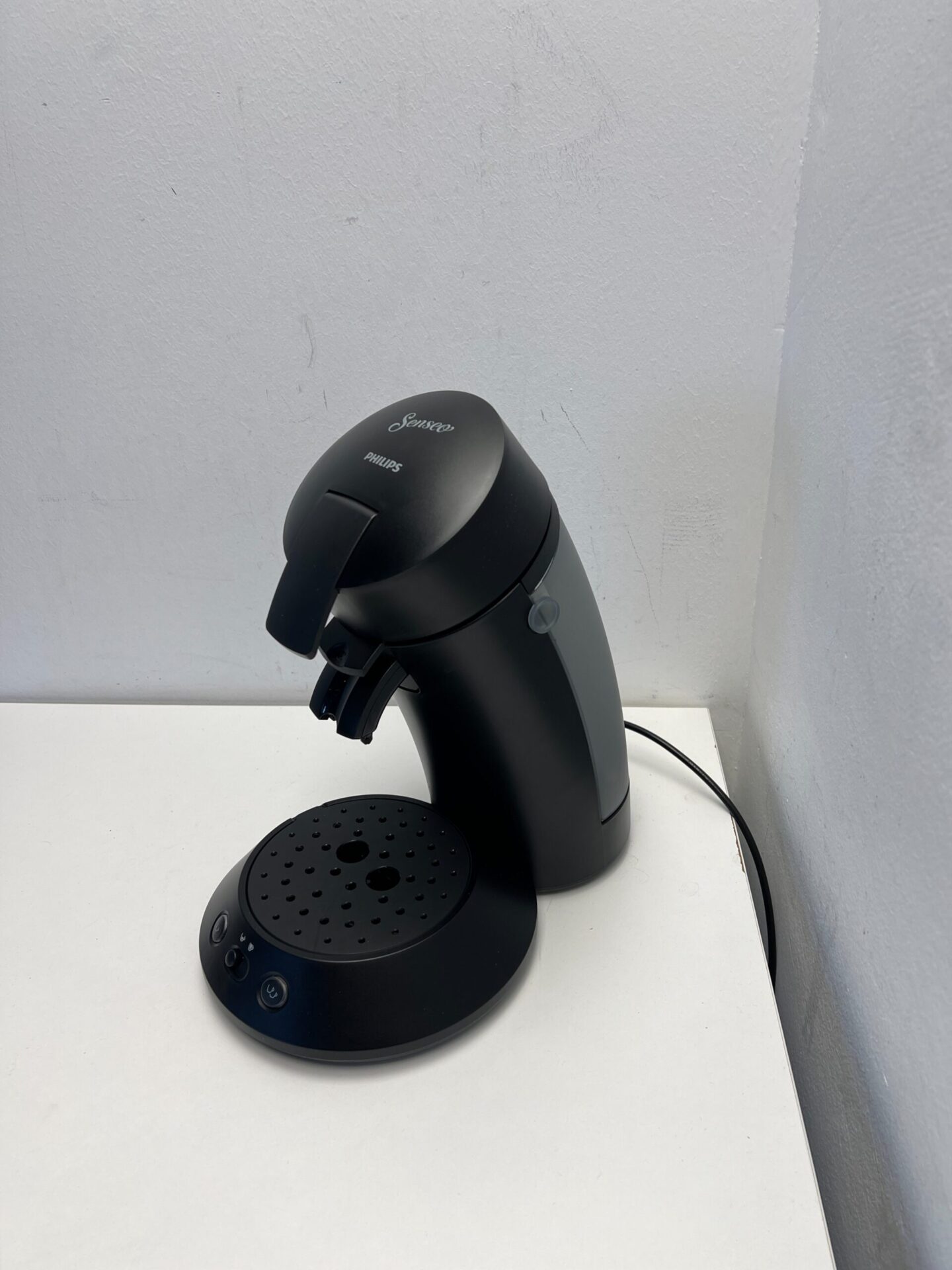 Philips kavos pagalvėlių aparatas (Senseo Original Plus CSA210/60) (naudota) — nuotrauka 2
