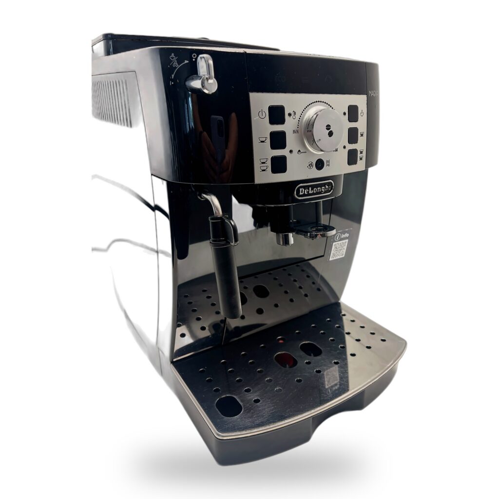 De’Longhi visiškai automatinis kavos aparatas (Magnifica S Perfetto) (naudota)