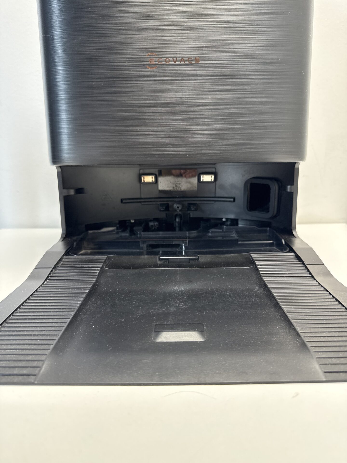 Robotas dulkių siurblys su grindų plovimo funkcija ECOVACS (X9 PRO OMNI) (naudota) — nuotrauka 3