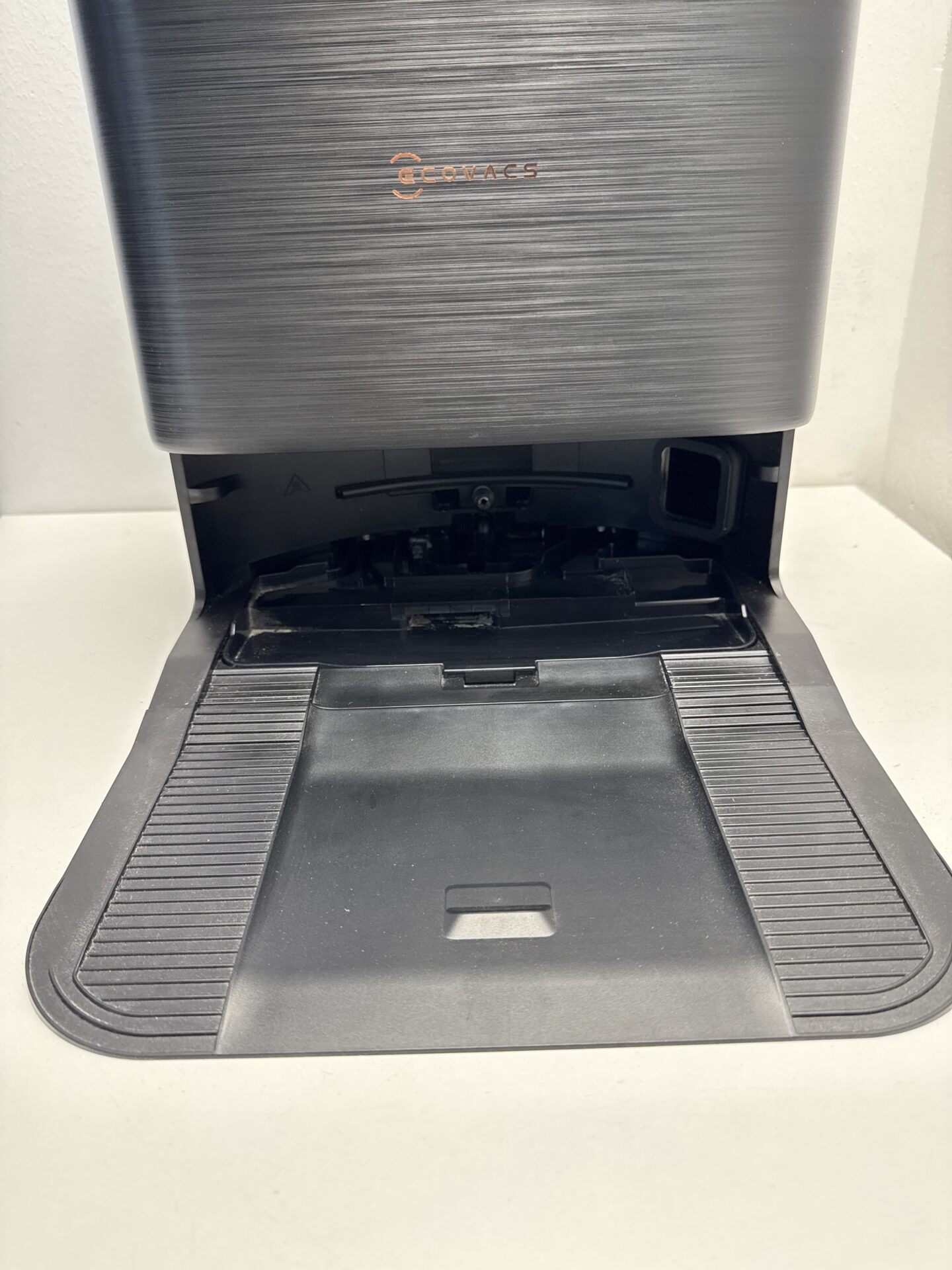 Robotas dulkių siurblys su grindų plovimo funkcija ECOVACS (X9 PRO OMNI) (naudota) — nuotrauka 3