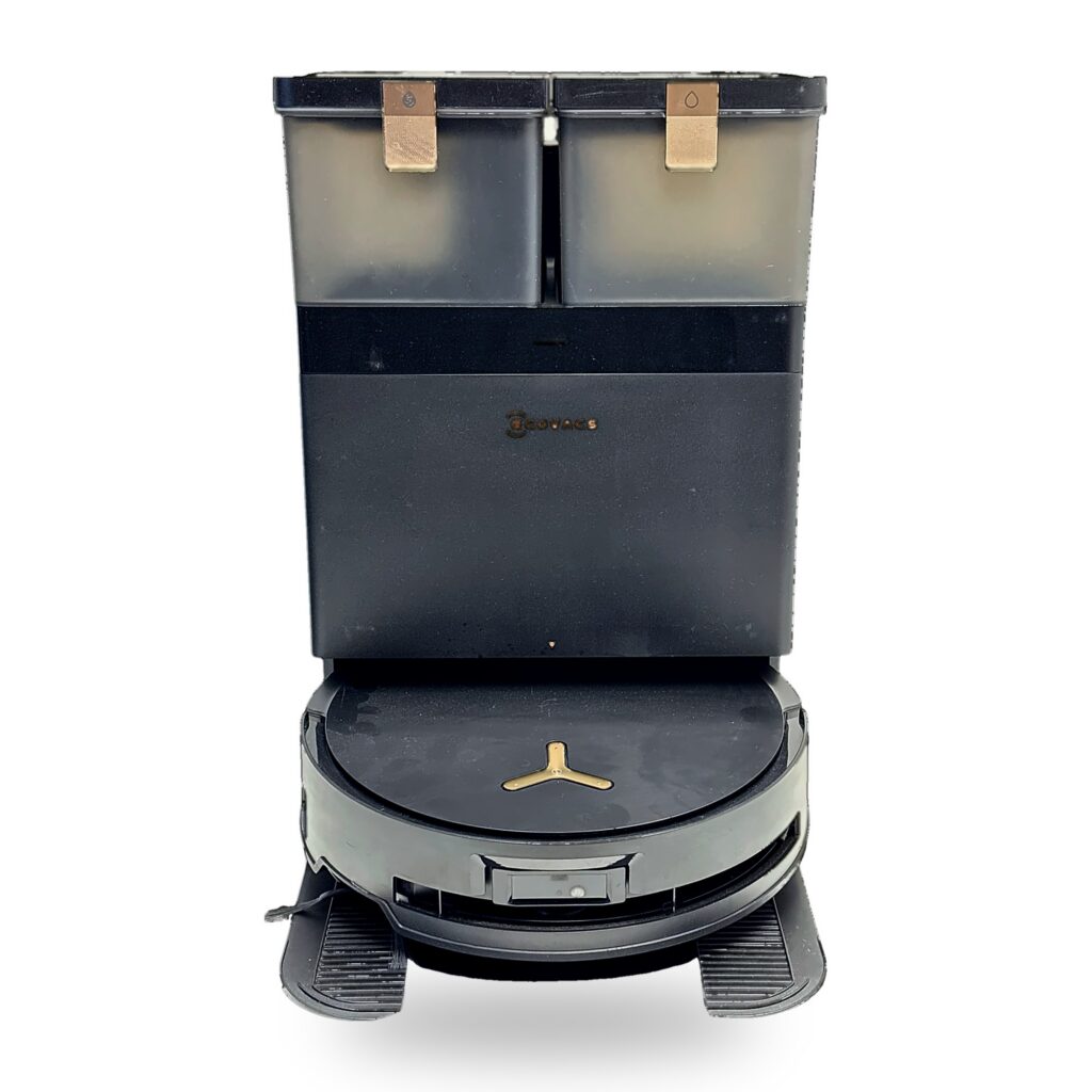 Robotas dulkių siurblys su grindų plovimo funkcija ECOVACS (DEEBOT X8 PRO OMNI) (naudota)