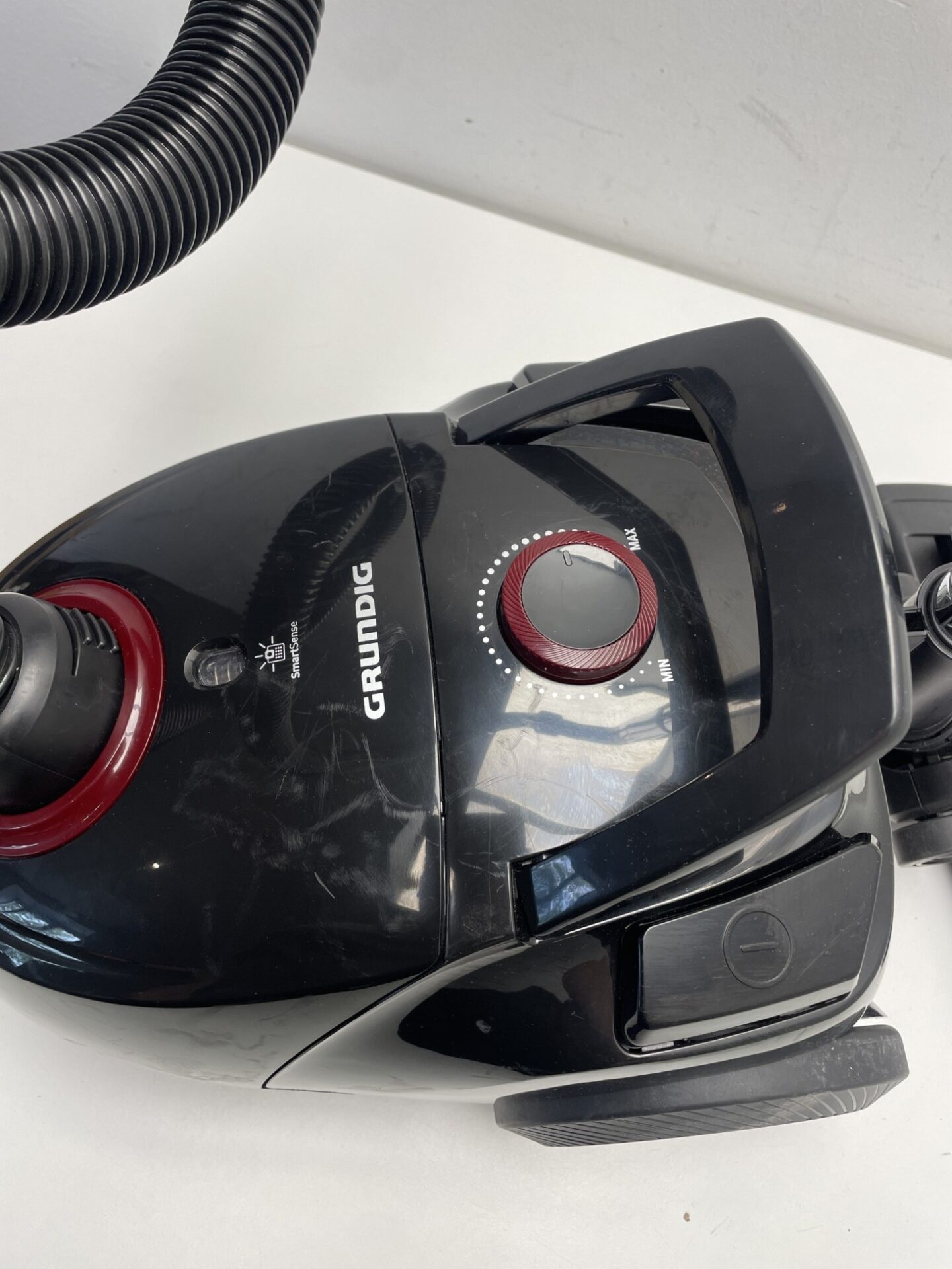 Grundig cilindrinis dulkių siurblys (VCC 3850 A) (naudota) — nuotrauka 5