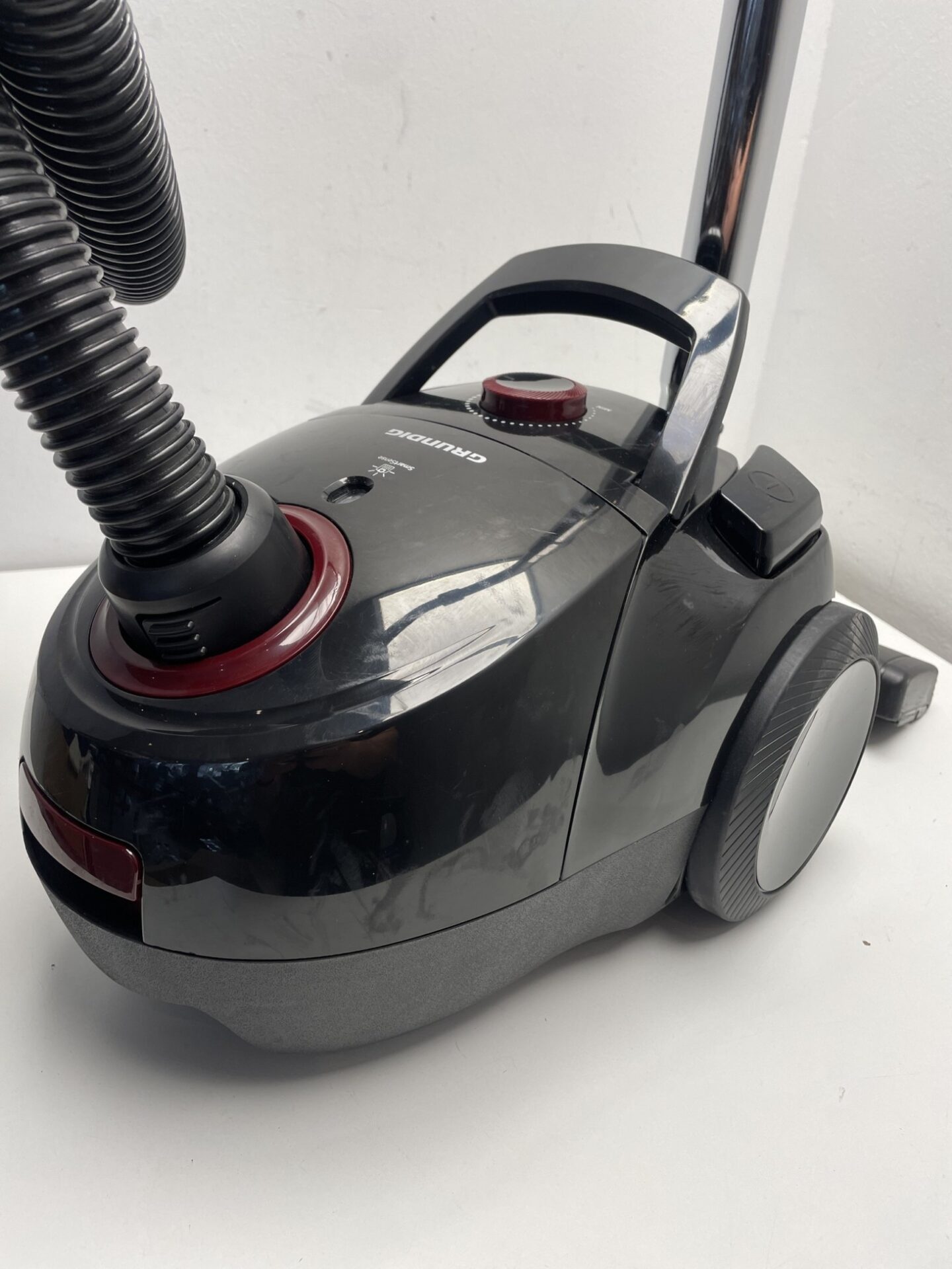 Grundig cilindrinis dulkių siurblys (VCC 3850 A) (naudota) — nuotrauka 13