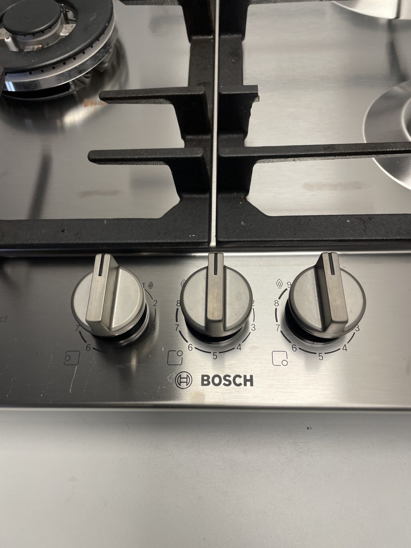 Bosch dujinė kaitlentė (PCC6A5I90) (naudota) — nuotrauka 3