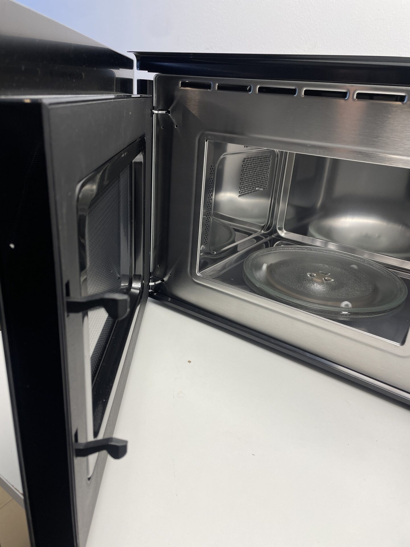 Įmontuota mikrobangų krosnelė „Bosch“ (BFL520MS0) (naudota) — nuotrauka 5