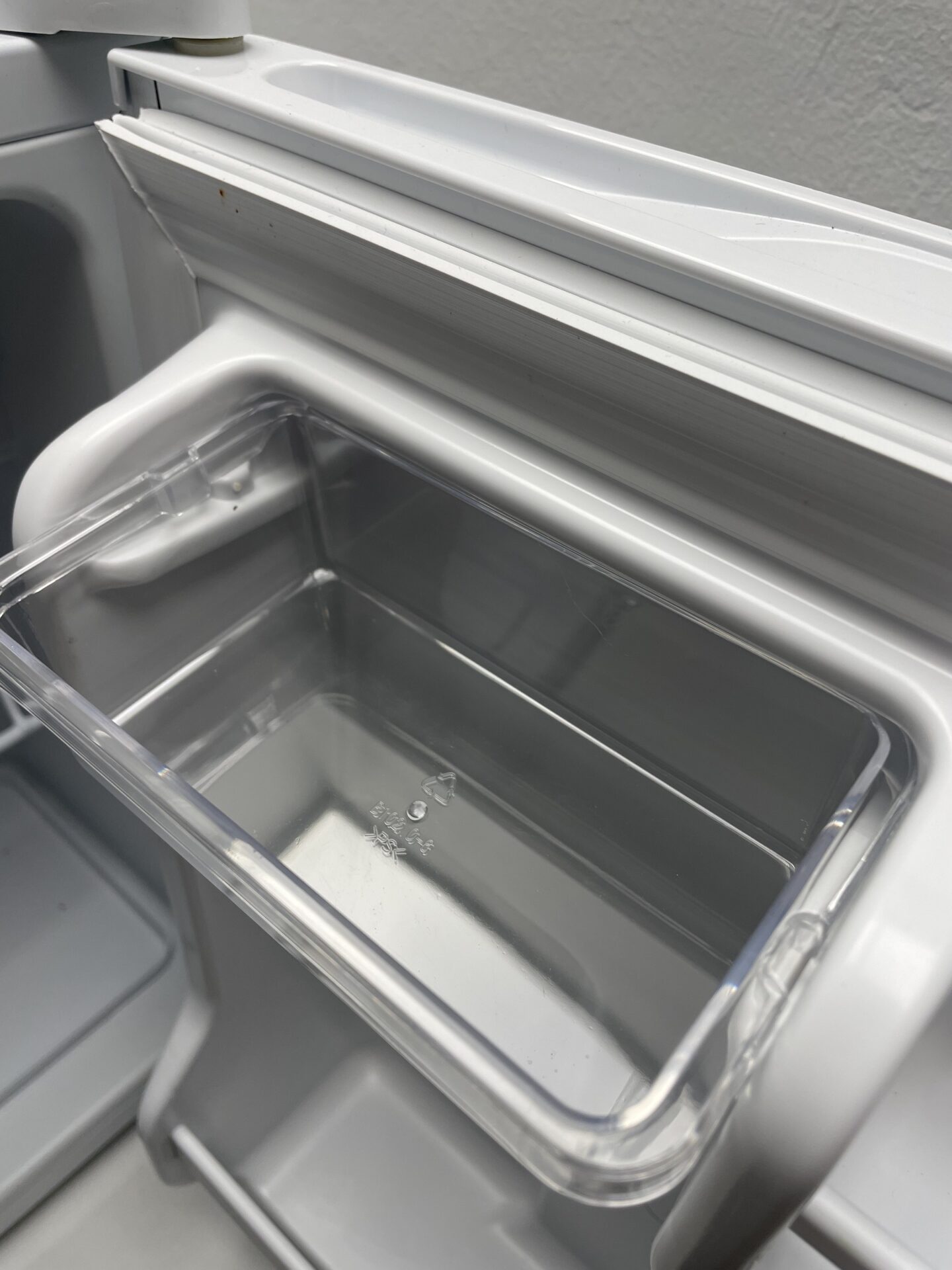 Mini šaldytuvas Comfee (RCD50WH2(E)) (naudota) — nuotrauka 5