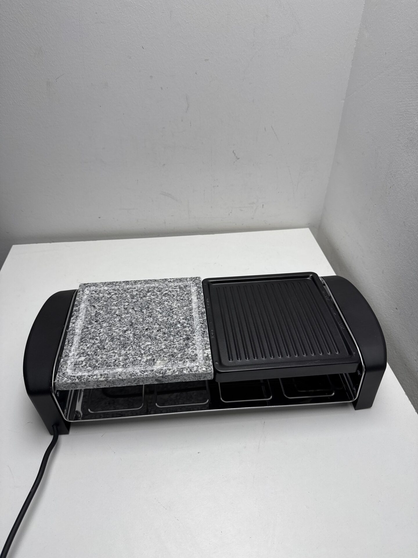 Severin raclette kepsninė su akmens plokšte (naudota)