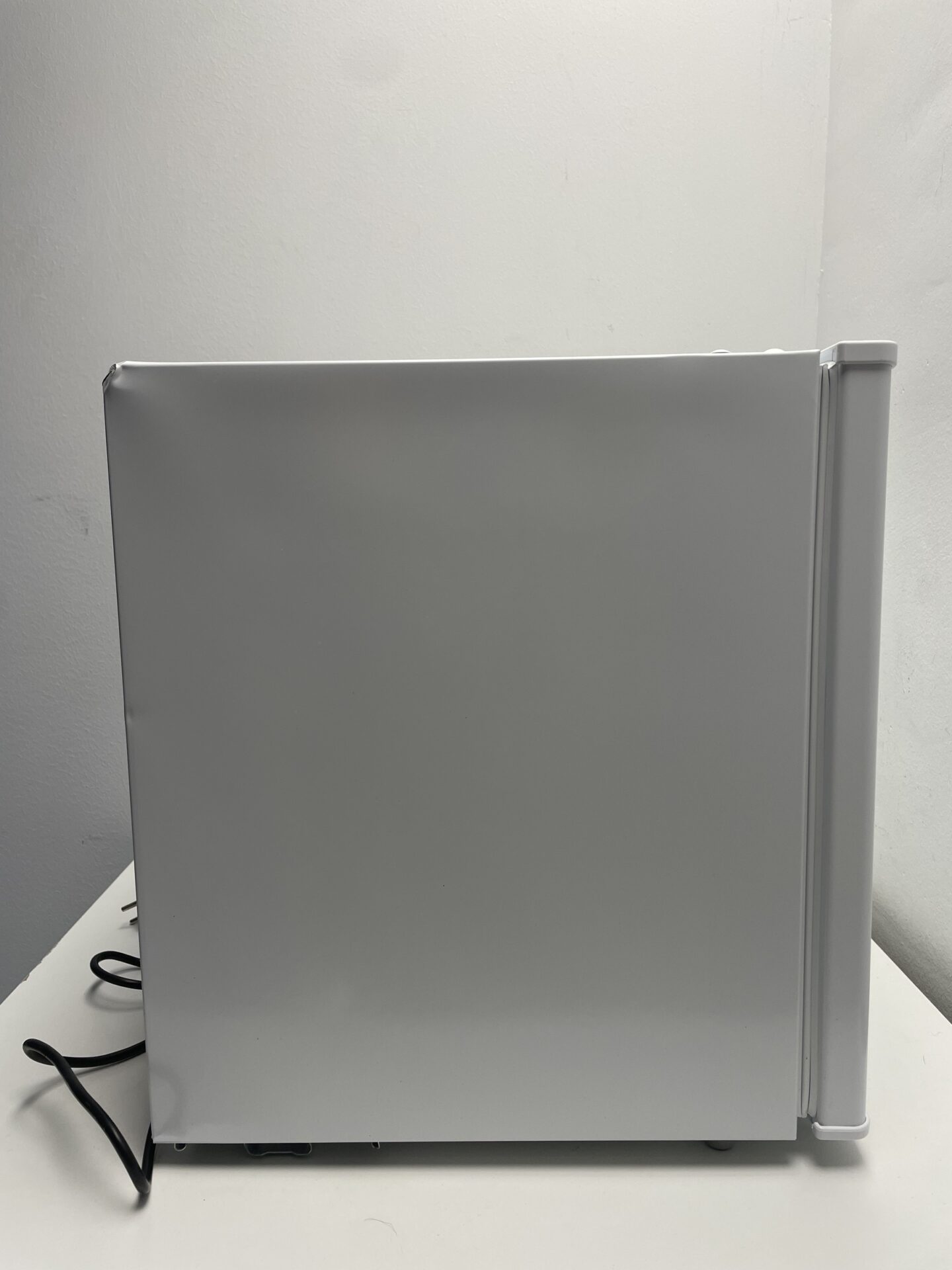 Mini šaldytuvas Comfee (RCD50WH2(E)) (naudota) — nuotrauka 9